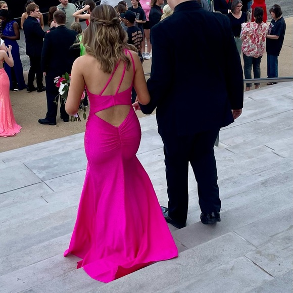 Sherri Hill #54958 size 8 - Picture 2 of 3